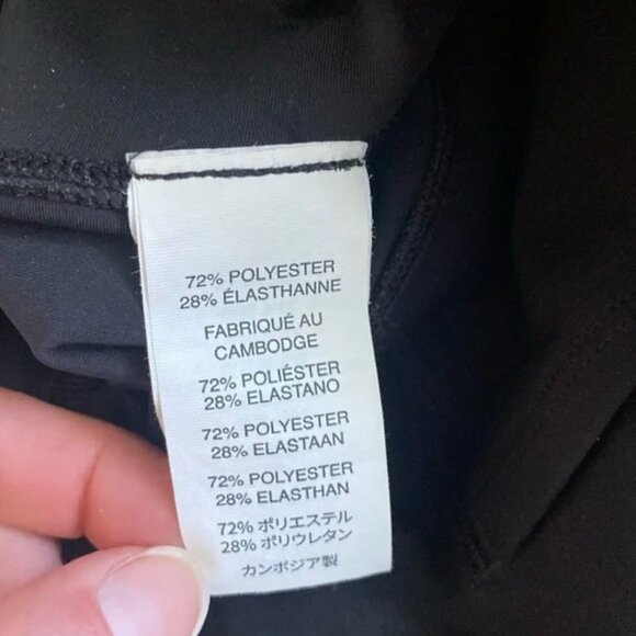 Studio Pocket Legging Size Small (Long Length) - Picture 11 of 11